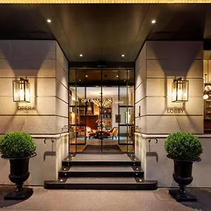 **** Hotel Opera Suiza